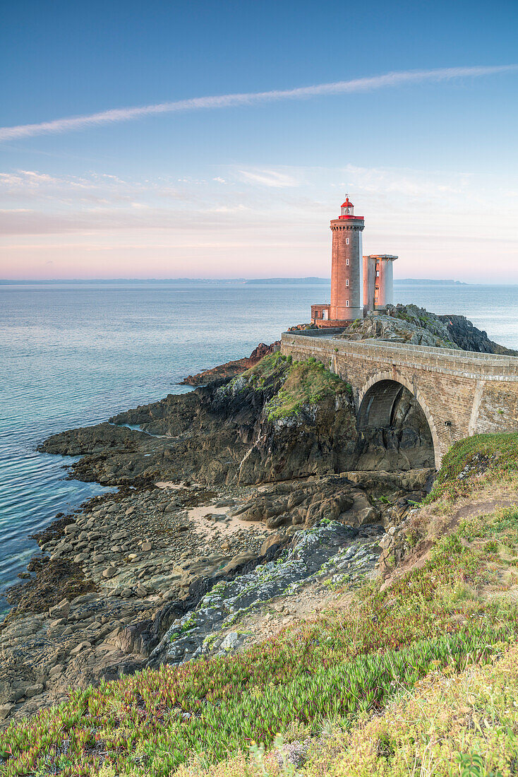 Petit Minou lightouse bei Sonnenaufgang, Plouzané, Finistère, Bretagne, Frankreich