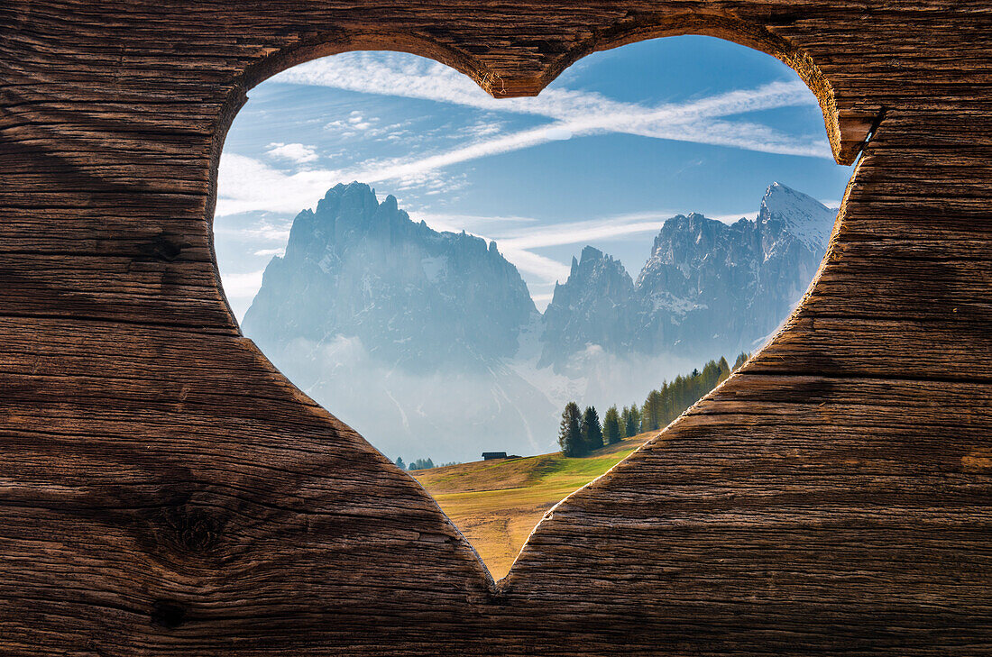 Alpe di Siusi, Seiser Alm, Dolomites, South Tyrol, Italy, Sunset on the Alpe di Siusi, Seiser Alm