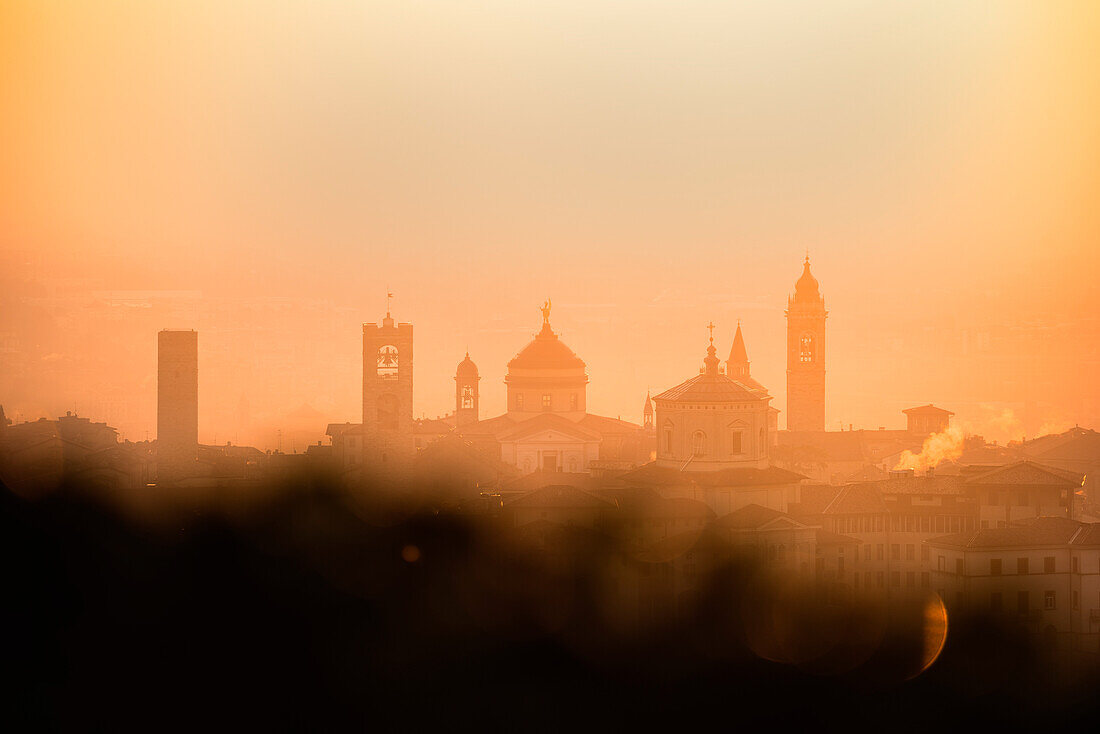 Sunrise in Città Alta, Bergamo, Bergamo province, Lombardy district, Italy, Europe