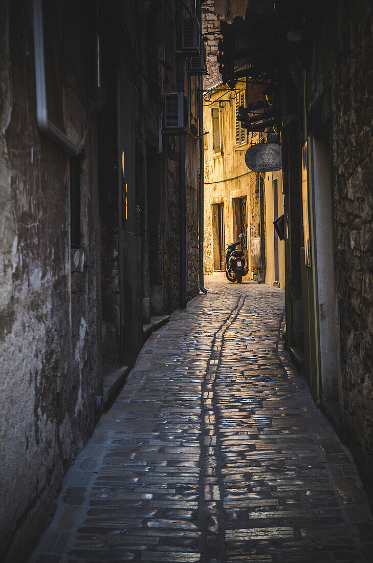 Alley, Rovinj, Kroatien