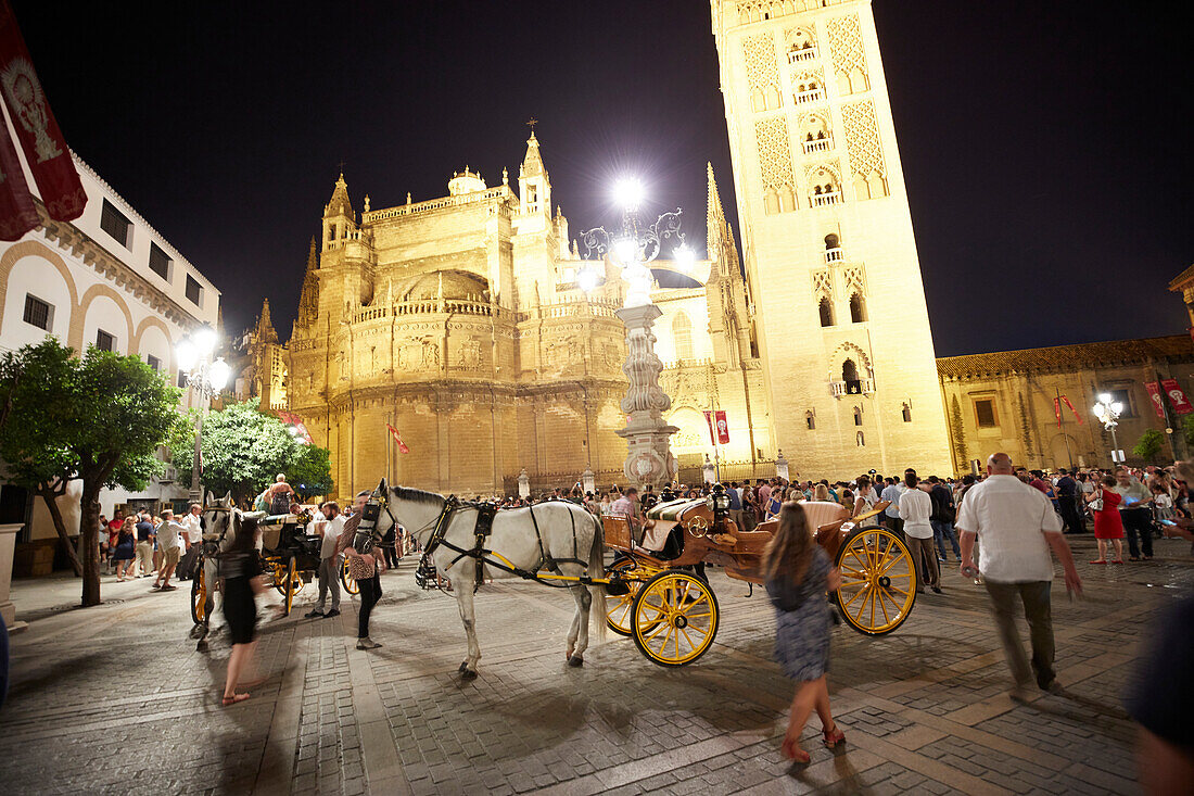 Platz Virjen de los Reyes, Kathedrale, Giralda , Sevilla, Andalusien, Spanien, Europa