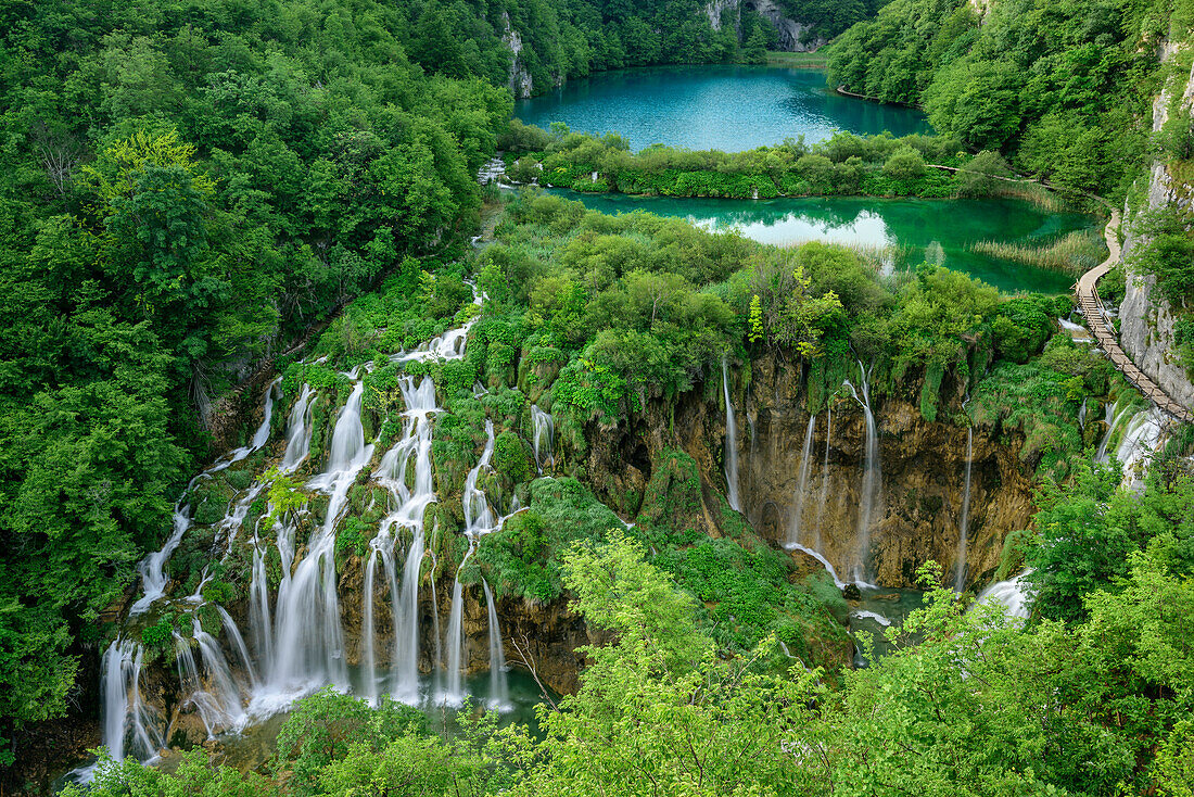 Seen und Wasserfälle von Plitvitz, Plitvitzer Seen, Nationalpark Plitvitzer Seen, Plitvice, UNESCO Weltnaturerbe Nationalpark Plitvitzer Seen, Kroatien