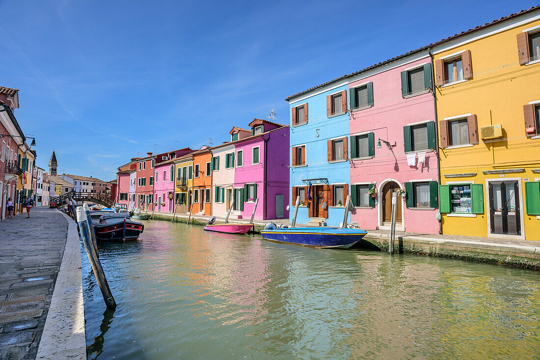 Kanal mit bunten Häusern, Burano, bei Venedig, UNESCO Weltkulturerbe Venedig, Venetien, Italien