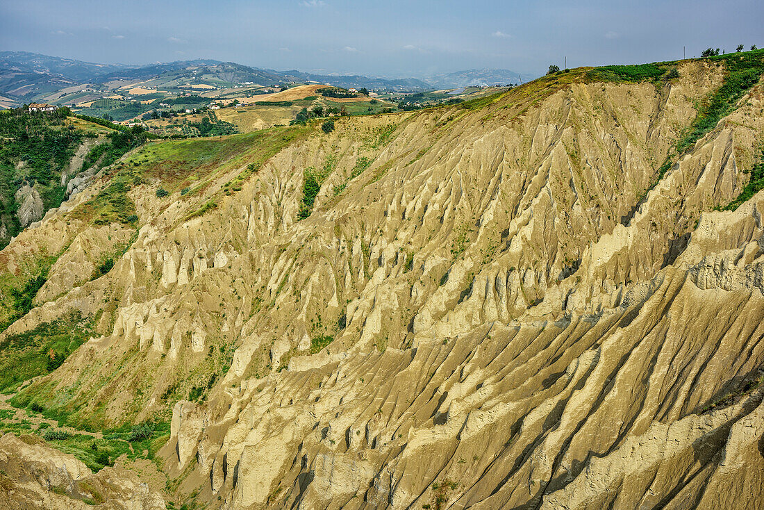 Erosionslandschaft bei Atri, Calanche di Atri, Atri, Abruzzen, Italien
