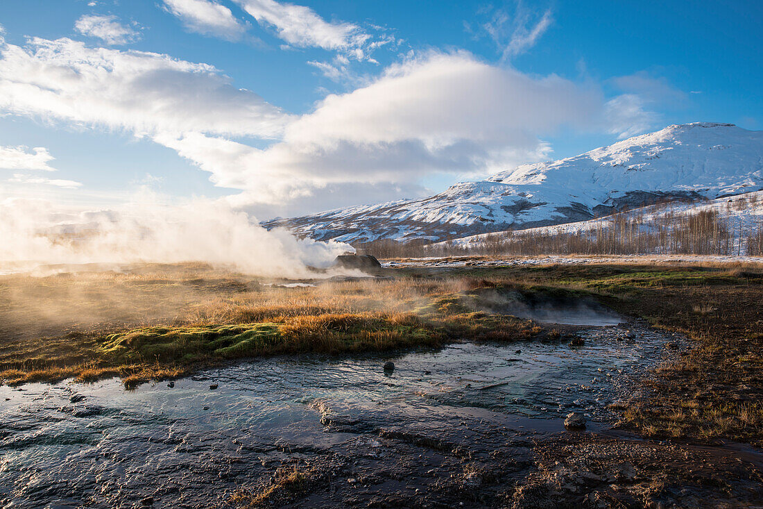 Verschneite Landschaft bei Geysir, Haukadalslaug Hot Pot, Haukadalsvegur, Island, Iceland, Europa