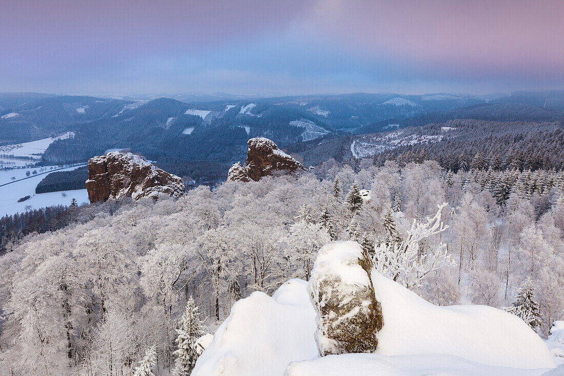 Blick vom Feldstein, Bruchhauser Steine, bei Olsberg, Rothaarsteig, Rothaargebirge, Sauerland, Nordrhein-Westfalen, Deutschland