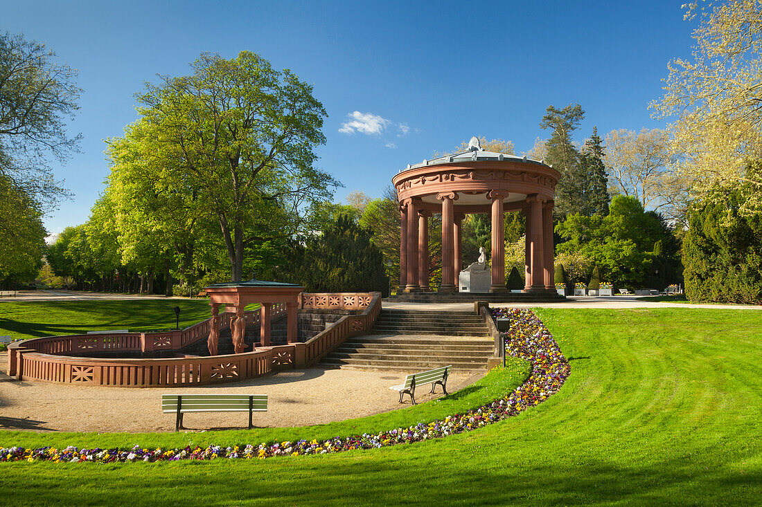 Elisabethenbrunnen, Kurpark, Bad Homburg, Hesse, Germany