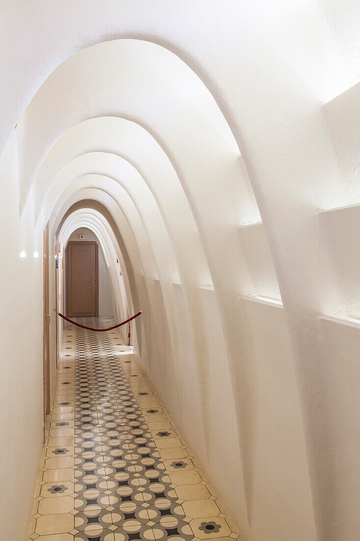 Inside corridor of Casa Batllo, a modernist building by Antoni Gaudi, UNESCO World Heritage Site, Passeig de Gracia, Barcelona, Catalonia (Catalunya), Spain, Europe