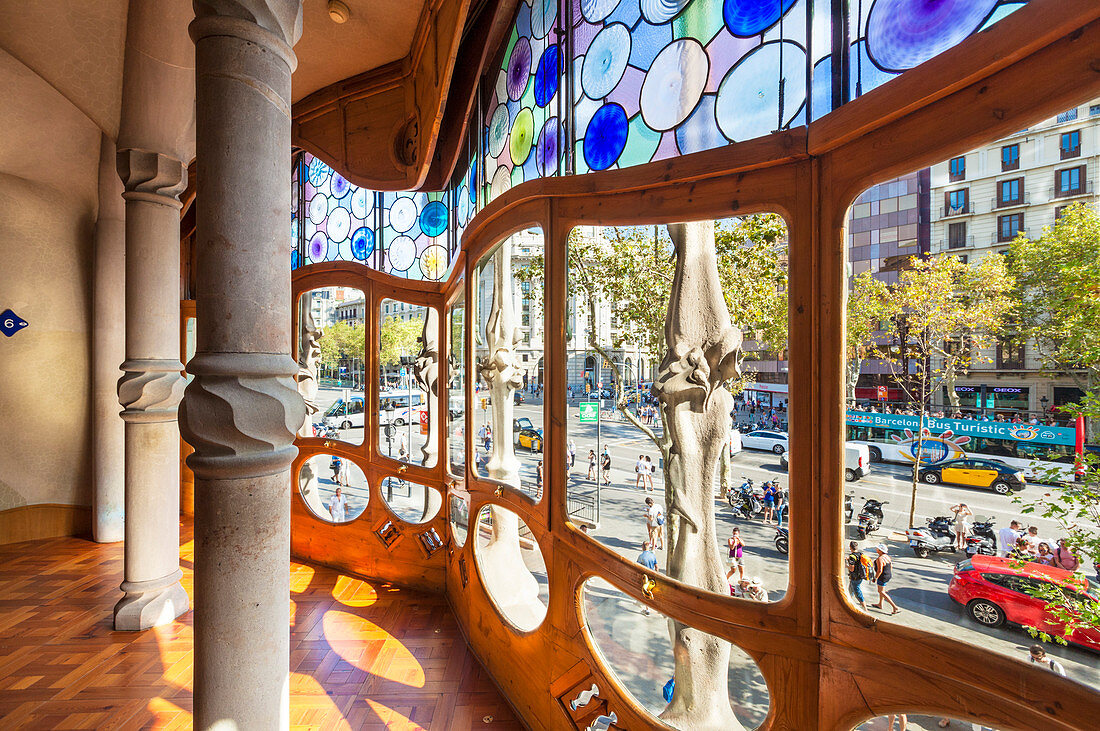 Stained glass in Casa Batllo, a modernist building by Antoni Gaudi, UNESCO World Heritage Site, Passeig de Gracia, Barcelona, Catalonia (Catalunya), Spain, Europe