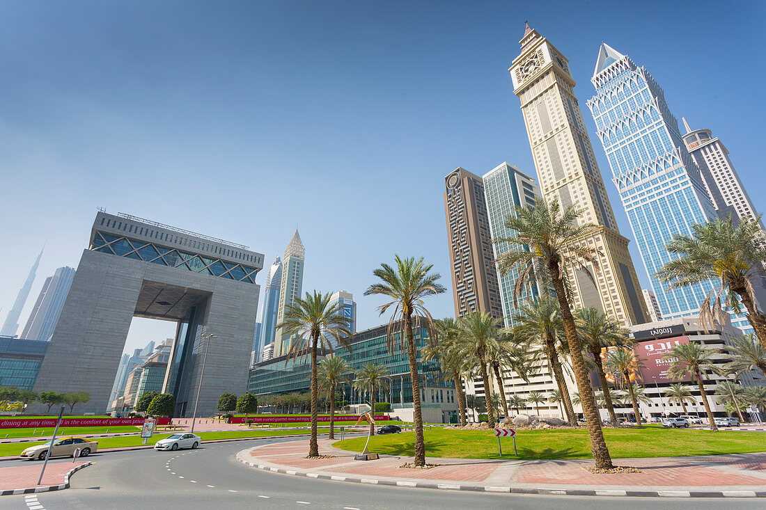 Maze Tower, Up Tower und Dubai Financial Center in der Innenstadt, Dubai, Vereinigte Arabische Emirate, Mittlerer Osten