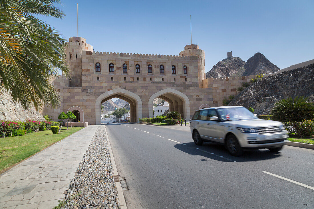 Muscat Gate und Eingang zur Stadt Muscat, Muscat, Oman, Mittlerer Osten