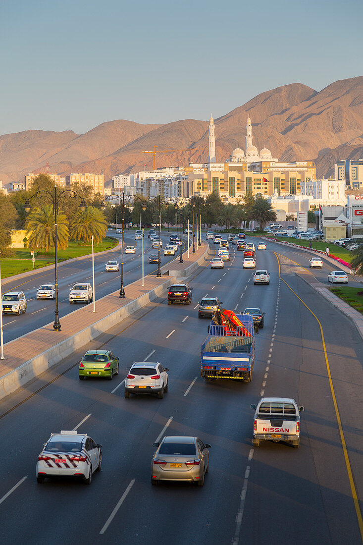 Mohammed Al Ameen Mosque and traffic on Sultan Qaboos Street, Muscat, Oman, Middle East