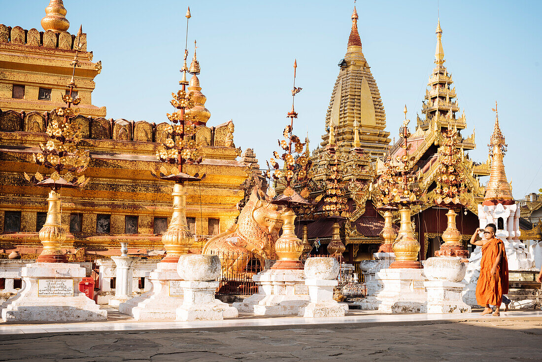 Shwezigon Pagode, Nyaung-U, in der Nähe von Bagan (Pagan), Mandalay Region, Myanmar (Burma), Asien