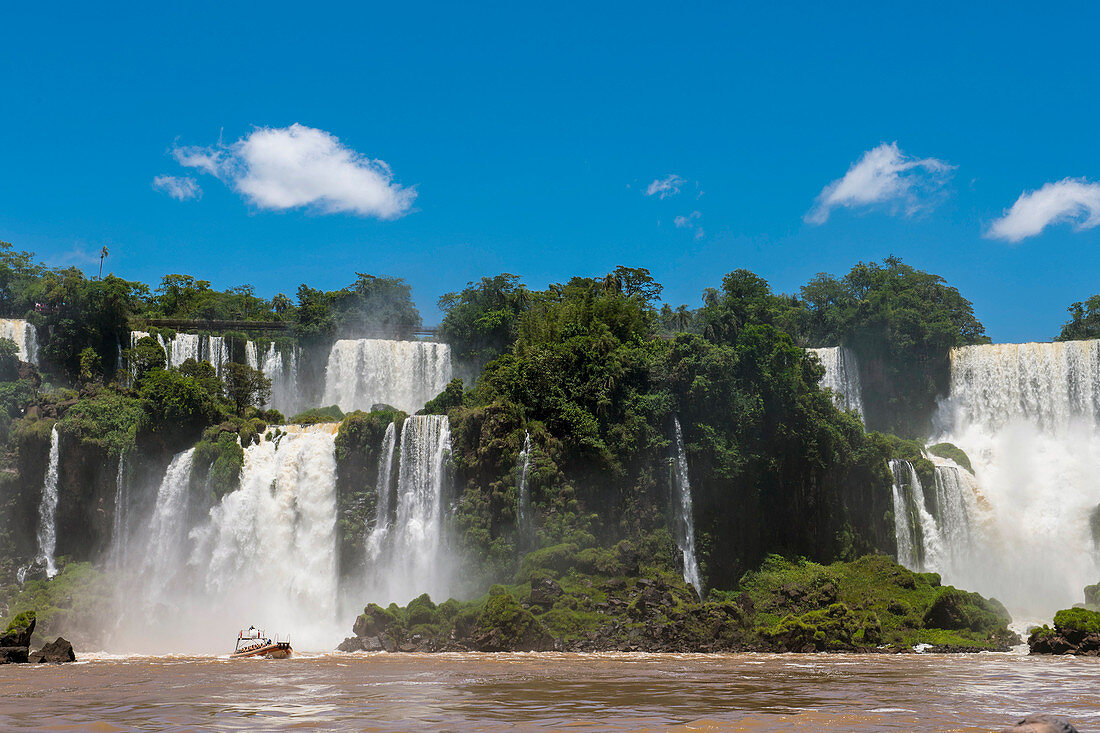 Die Iguazu Wasserfälle auf der argentinischen Seite