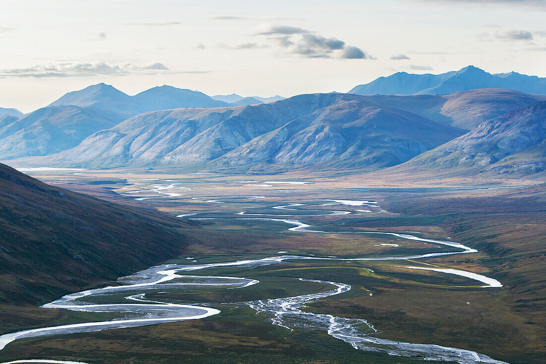 'Noatak River And The Brooks Range, Gates Of The Arctic National Park, Northwestern Alaska; Alaska, United States Of America'