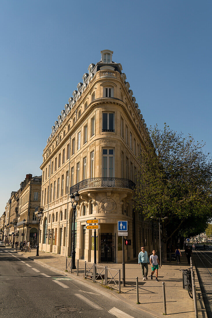 Das Maison Internationale du Vin - Zentrum des Einzelhandels für Luxusgüter, Bordeaux, Gironde, Nouvelle-Aquitaine, Frankreich, Europa