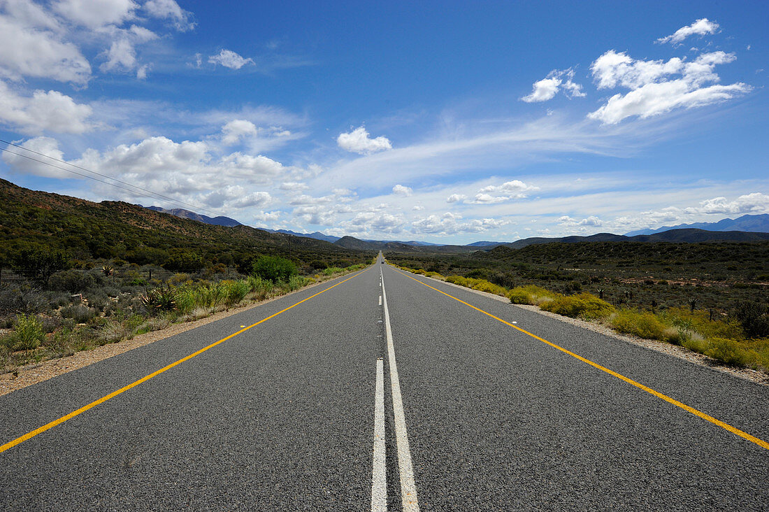 ahead, street R 329, in the South, South Africa