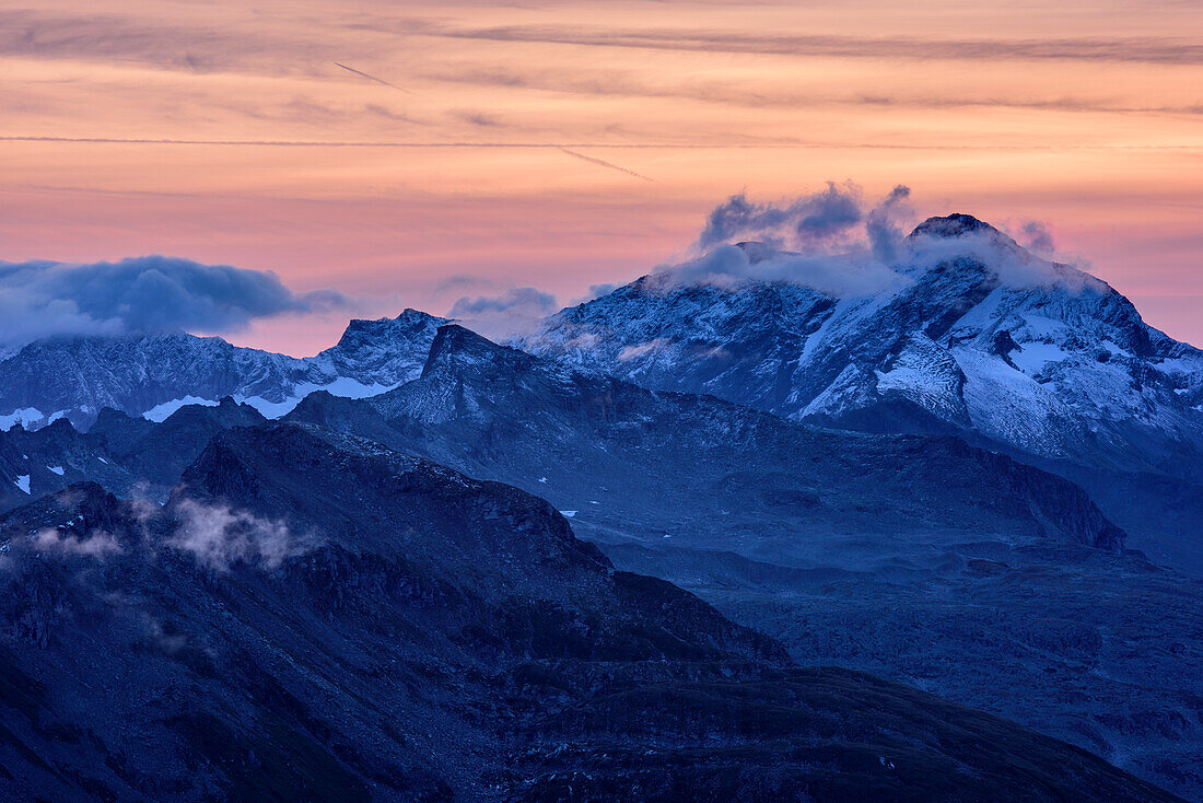 Ankogel vor Sonnenaufgang, Feldseescharte, Tauern-Höhenweg, Hohe Tauern, Salzburg, Österreich
