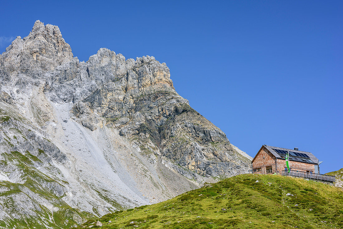 Hut Franz Fischer-Huette with Faulkogel, valley Riedingtal, Radstadt Tauern, Lower Tauern, Carinthia, Austria