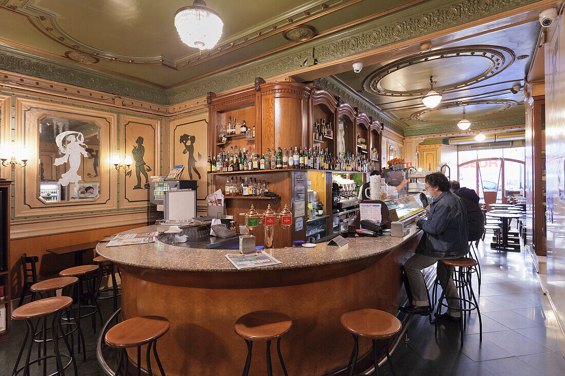 Art Nouveau Cafe de l'Opera, La Rambla (Les Ramblas), Barcelona, Catalonia, Spain, Europe