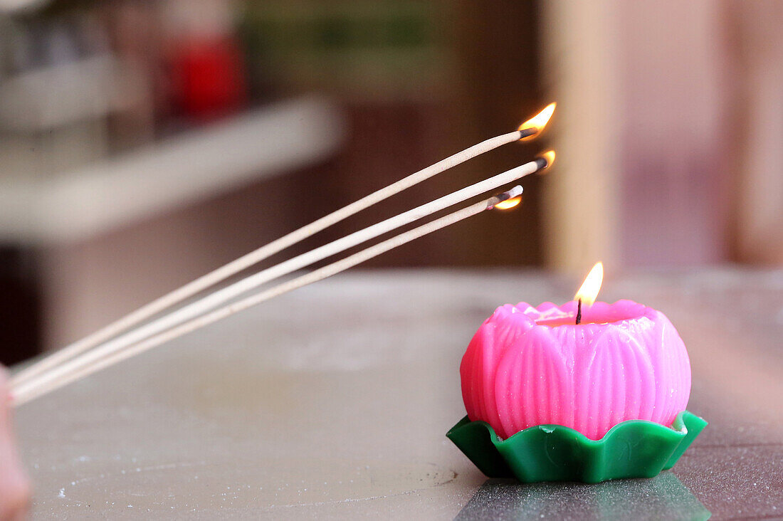 Buddhist lotus prayer candle, Thian Hock Keng Temple, Singapore, Southeast Asia, Asia