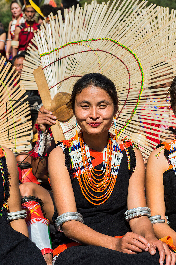 Stämme Frau beim Hornbill Festival, Kohima, Nagaland, Indien, Asien