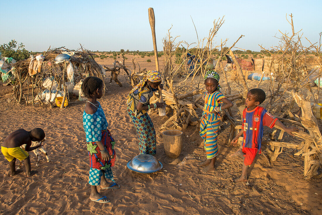 African village children, Tetiane Bade, Senegal, West Africa, Africa