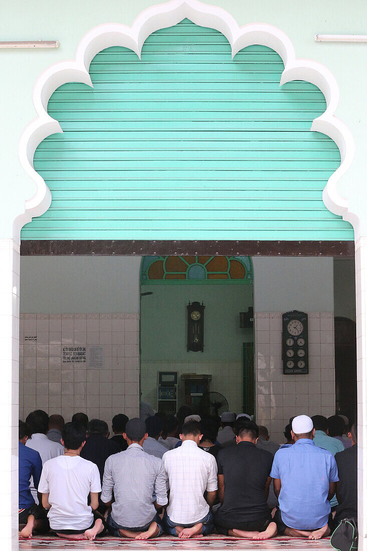 Muslime beten, Masjid Musulman (Saigon Zentralmoschee), Salat, Ho-Chi-Minh-Stadt, Vietnam, Indochina, Südostasien, Asien