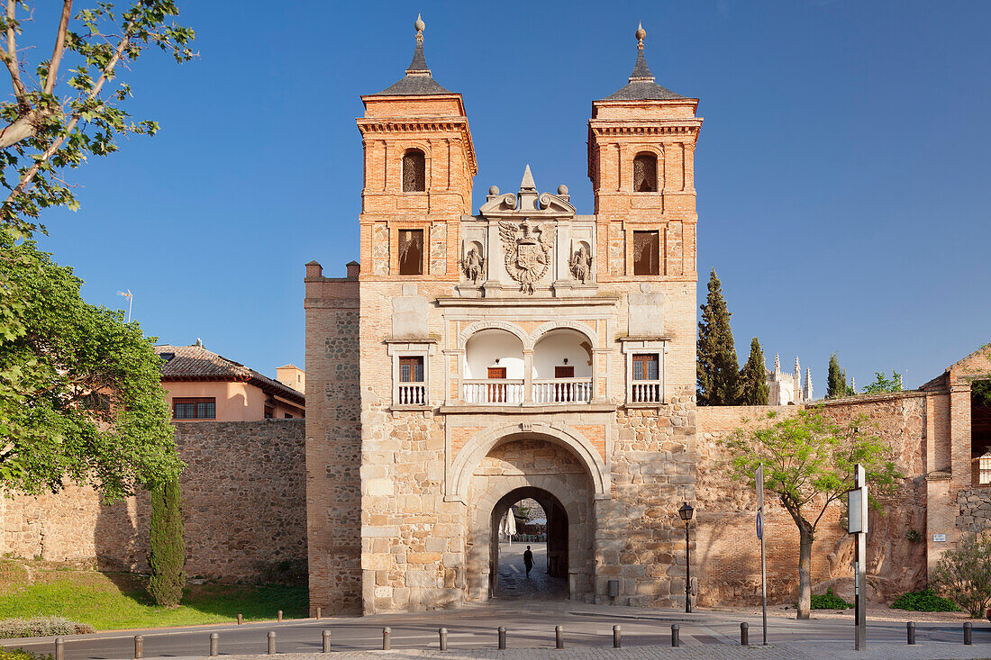 Puerta del Cambron (Cambron Gate), Toledo, Castilla-La Mancha, Spain, Europe