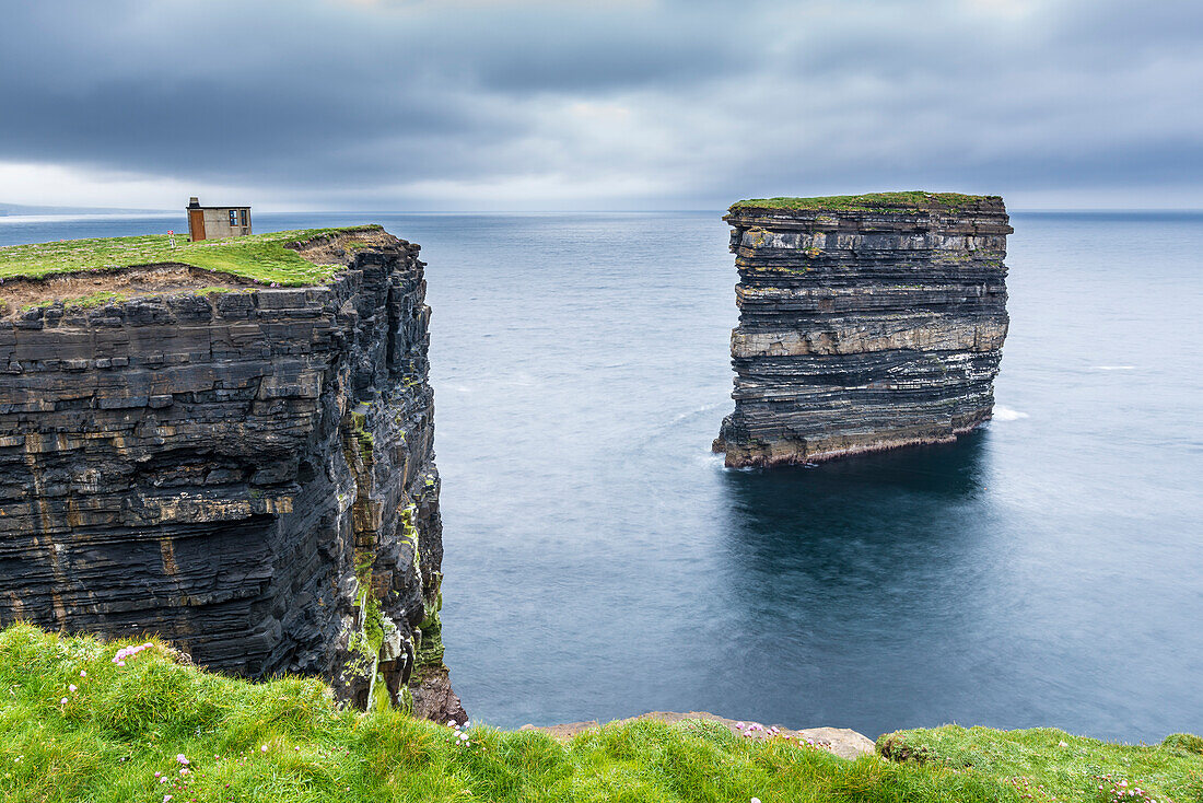 Downpatrick Head, Ballycastle, County Mayo, Connacht, Irland, Europa