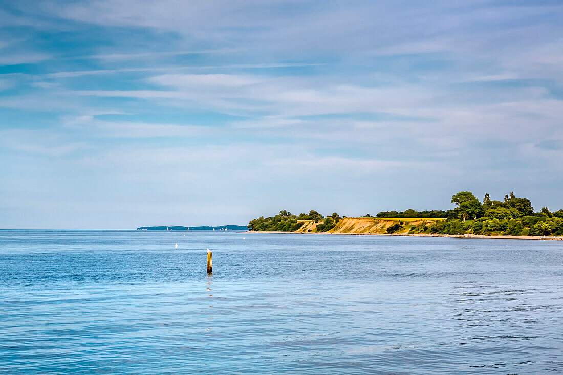 Blick von Niendorf auf die Steilküste, Brodtener Ufer, Timmendorf-Niendorf, Lübecker Bucht, Ostsee, Schleswig-Holstein, Deutschland