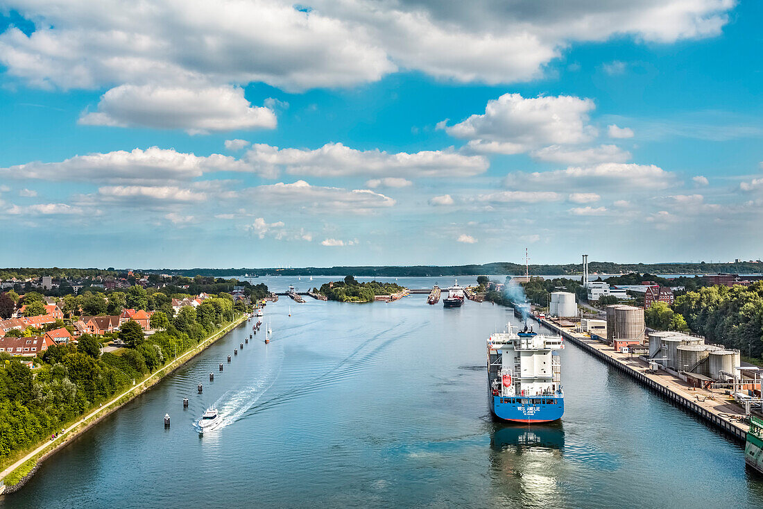 Blick auf die Schleuse Kiel Holtenau, Nord-Ostseekanal, Kieler Förde, Ostsee, Schleswig-Holstein, Deutschland
