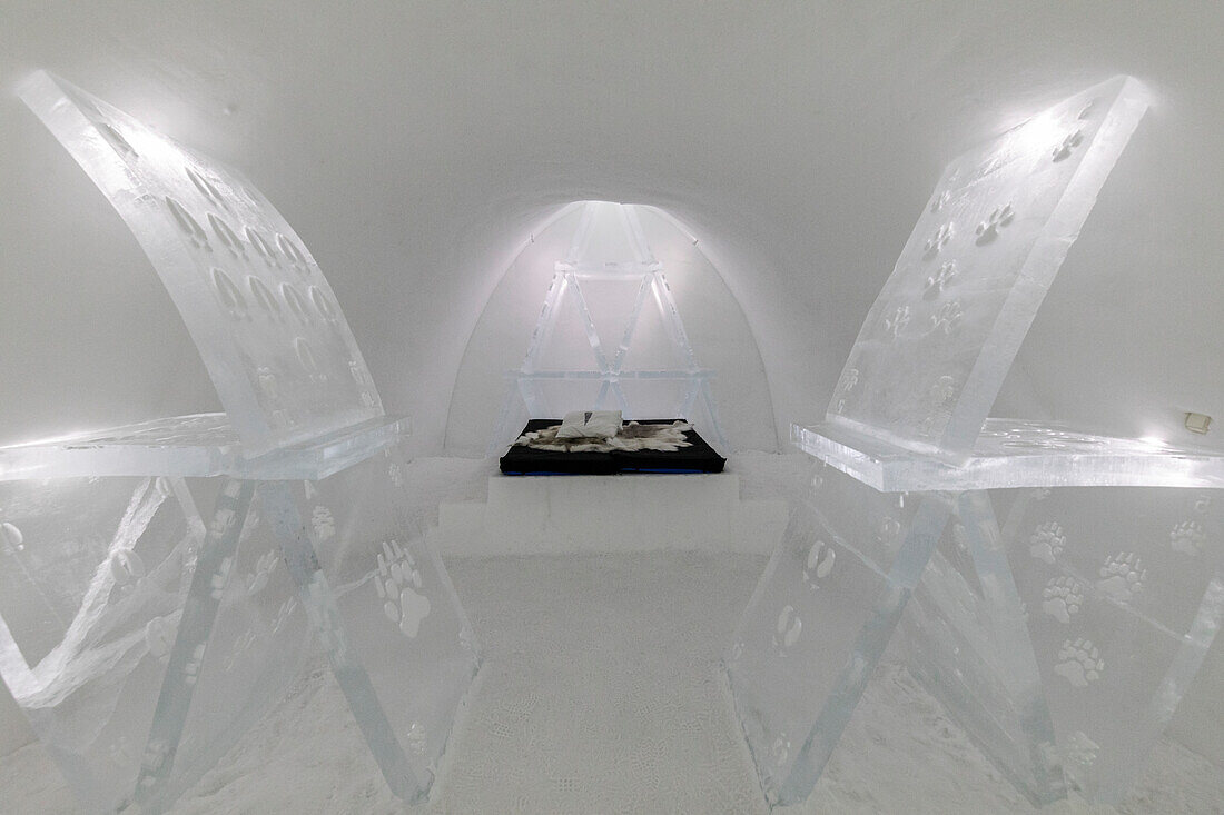 Art suite, Ice Hotel, Jukkasjarvi, Kiruna, Norrbotten County, Lapland, Sweden