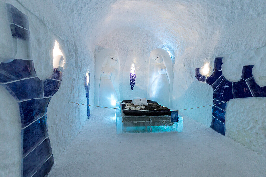 Art suite, Ice Hotel, Jukkasjarvi, Kiruna, Norrbotten County, Lapland, Sweden