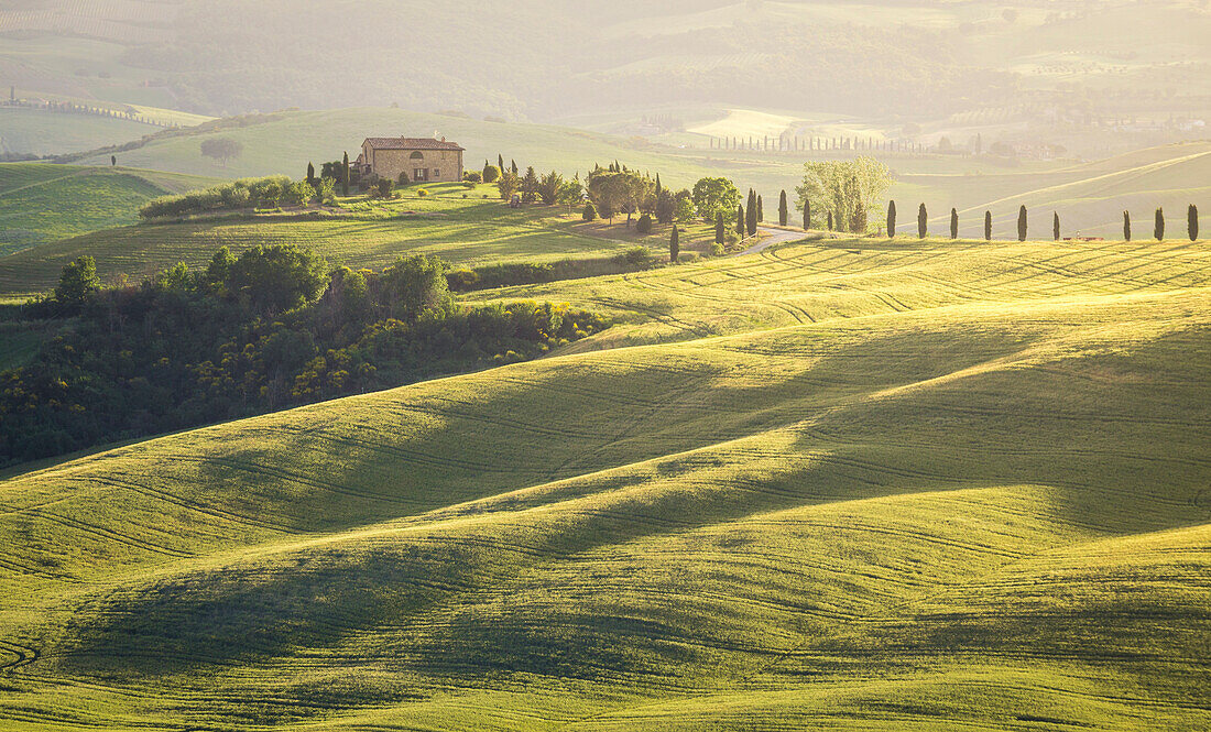 Ein Bauernhaus in Val d'Orcia, Provinz von Siena, Toskana, Italien