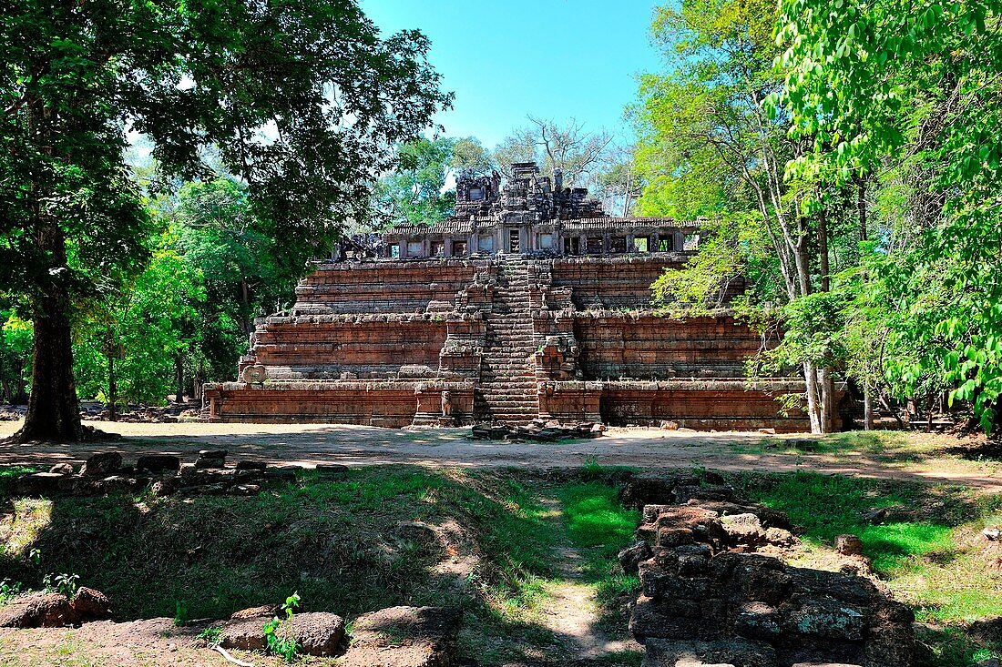 Cambodia, Siem Reap, ruins of the Bayon and Angkor Thom temple