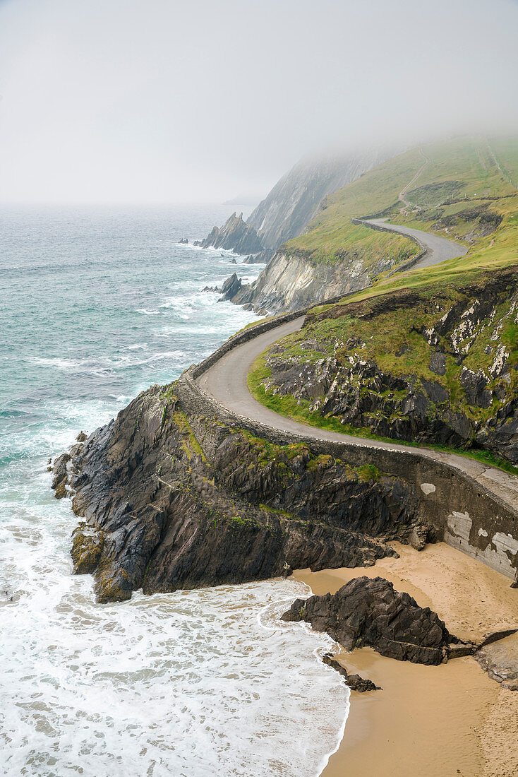 Slea Head, Dingle Peninsula, County Kerry, Munster region, Republic of Ireland, Europe.