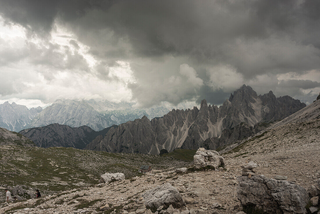 Sesto/Sexten, Dolomites, South Tyrol, province of Bolzano, Italy, The Cadini of Misurina seen from Forcella Lavaredo