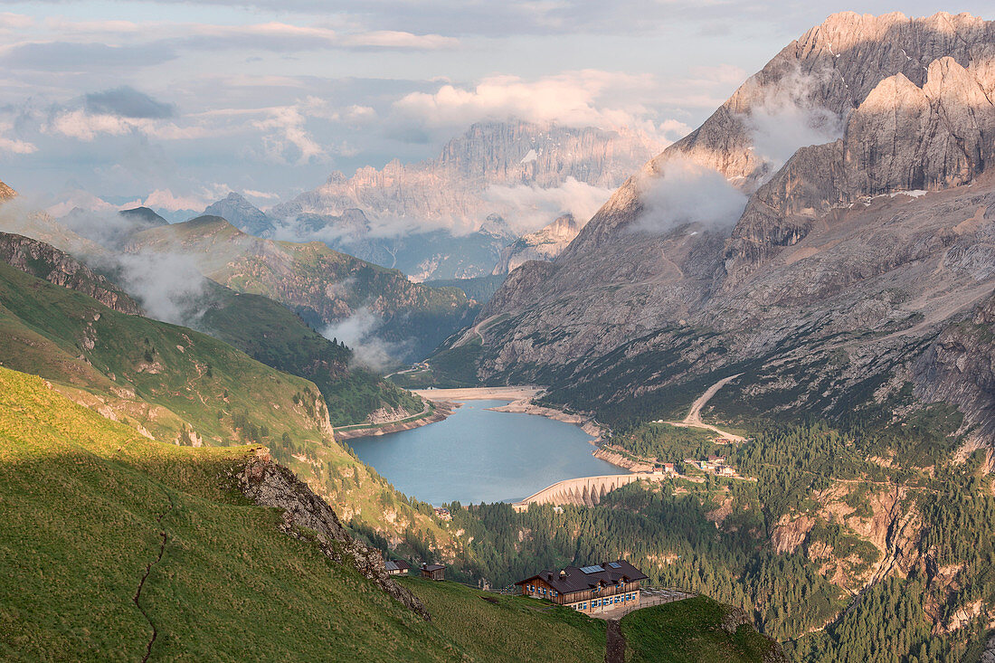 Sentiero delle Alte Creste, Arabba / Canazei, Trento / Belluno, Trentino Alto Adige / Veneto, Italy, Europe