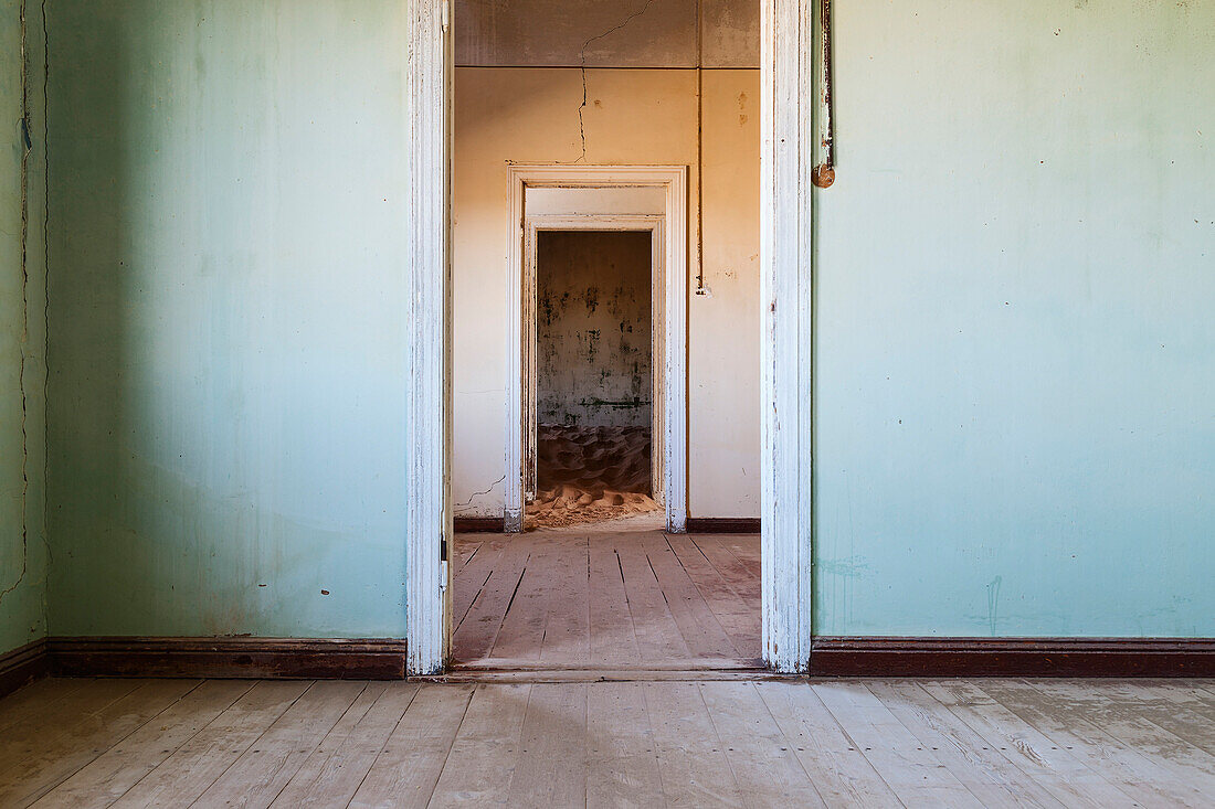 ghost town ,Kolmanskop, Namibia, africa