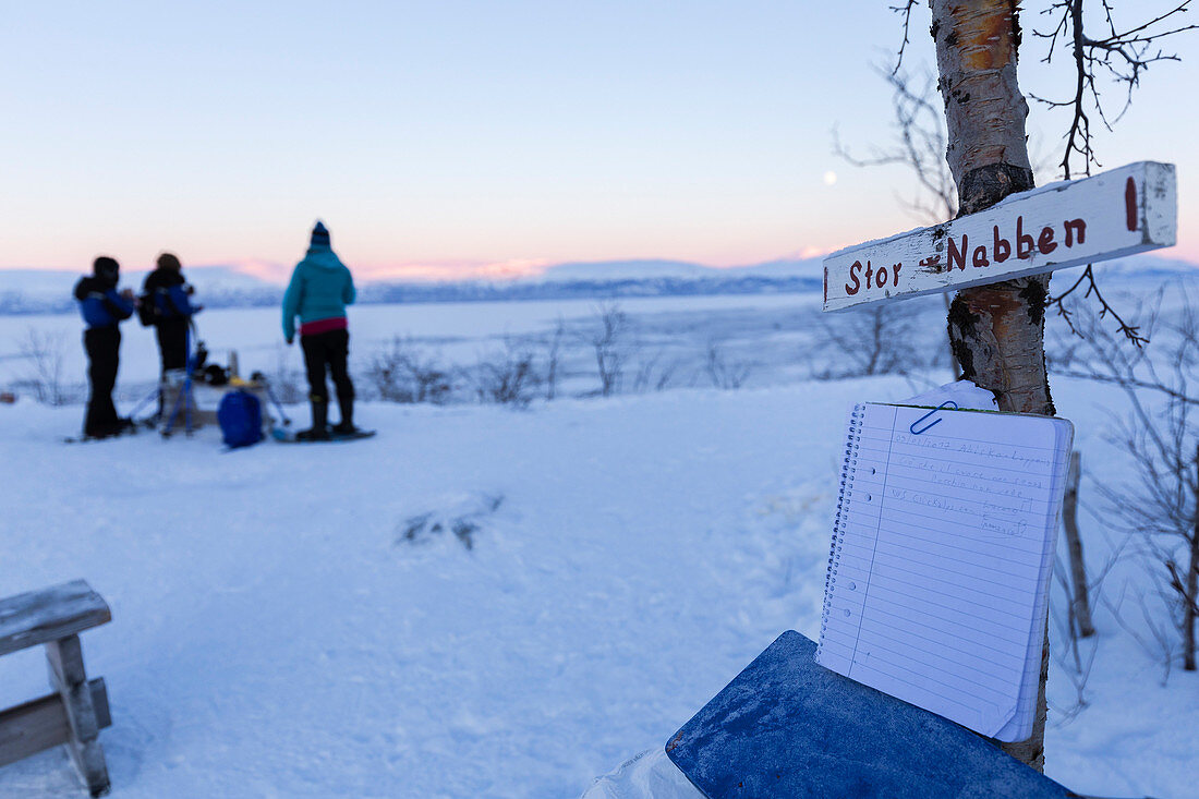 Das Gipfelbuch bei Stor Nabben, Abisko, Nationalpark Abisko, Norbottens Ian, Schweden, Europa