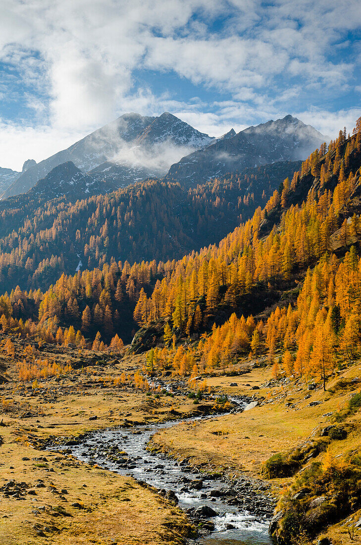 Vallée de la Leigne, Champorcher valley, Aosta Valley, Italy, Italian alps