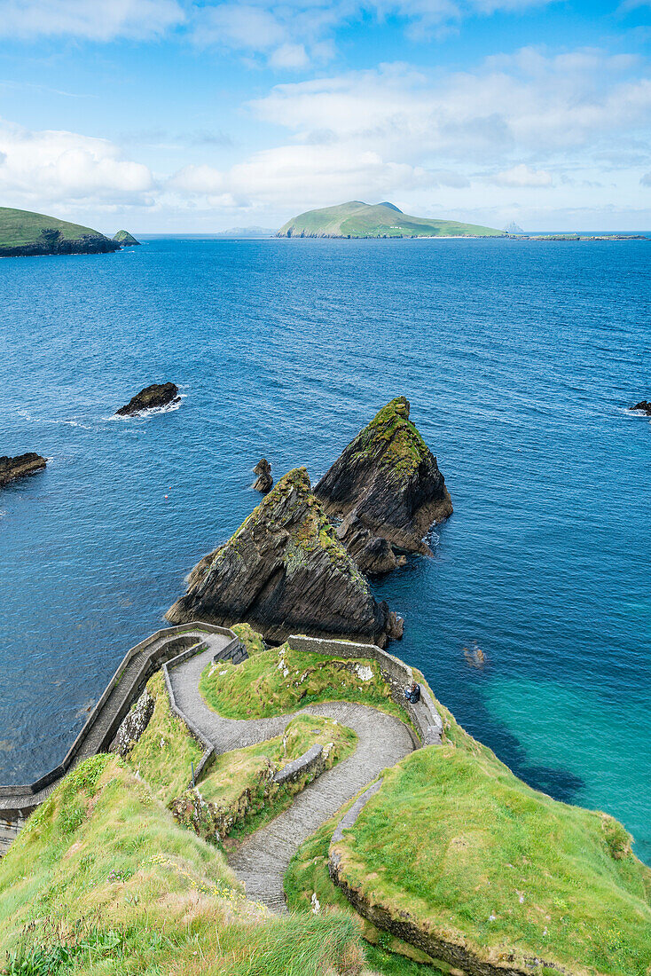 Dunquin pier, Dingle peninsula, County Kerry, Munster province, Ireland, Europe