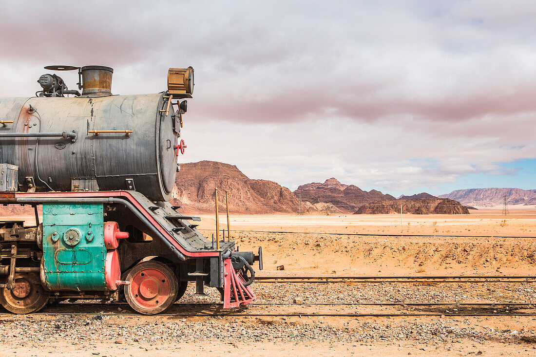 Lokomotive Zug in Wadi Rum Wüste, Jordanien