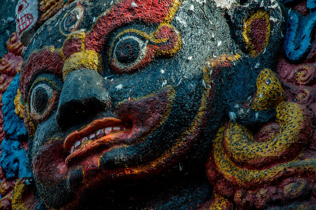 Kathmandu, Nepal, Asien, Details einer heiligen Statue in Durbar Square