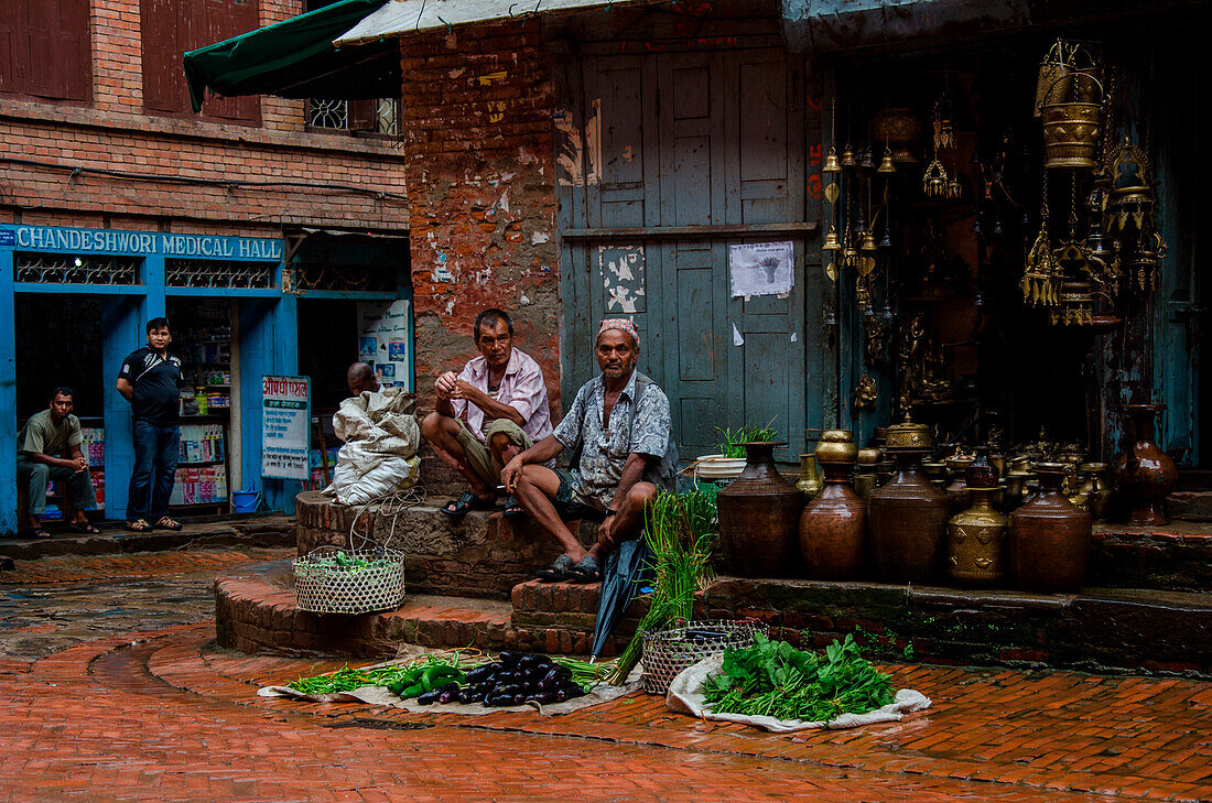 Bhaktapur, Nepal, Asien, Gemüseverkäufer auf den Straßen