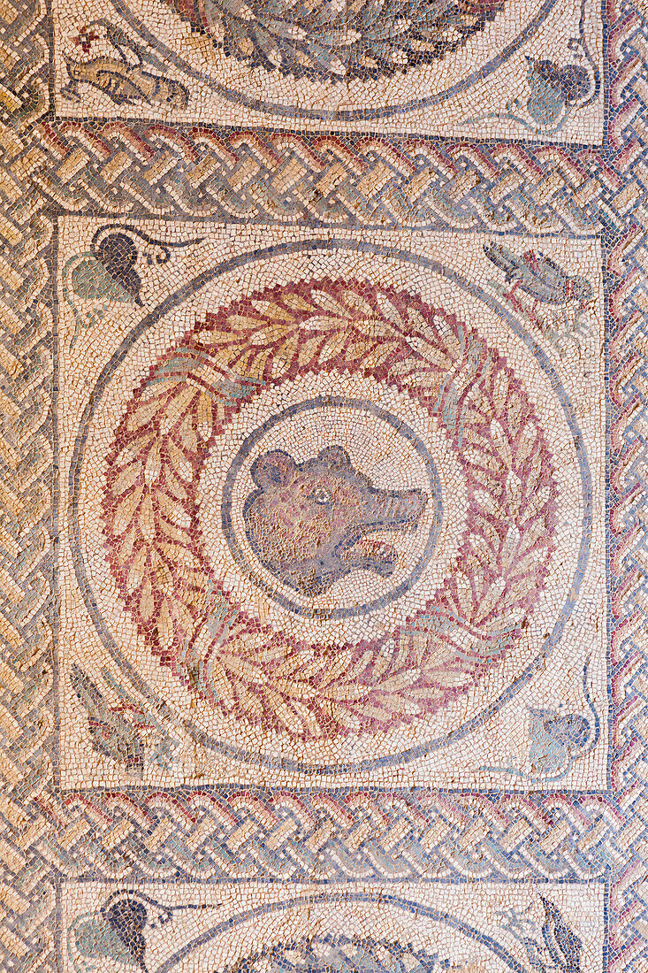 Antike römische Mosaiken in der archäologischen Stätte der Villa Romana del Casale Piazza Armerina Provinz Enna Sizilien Italien Europa