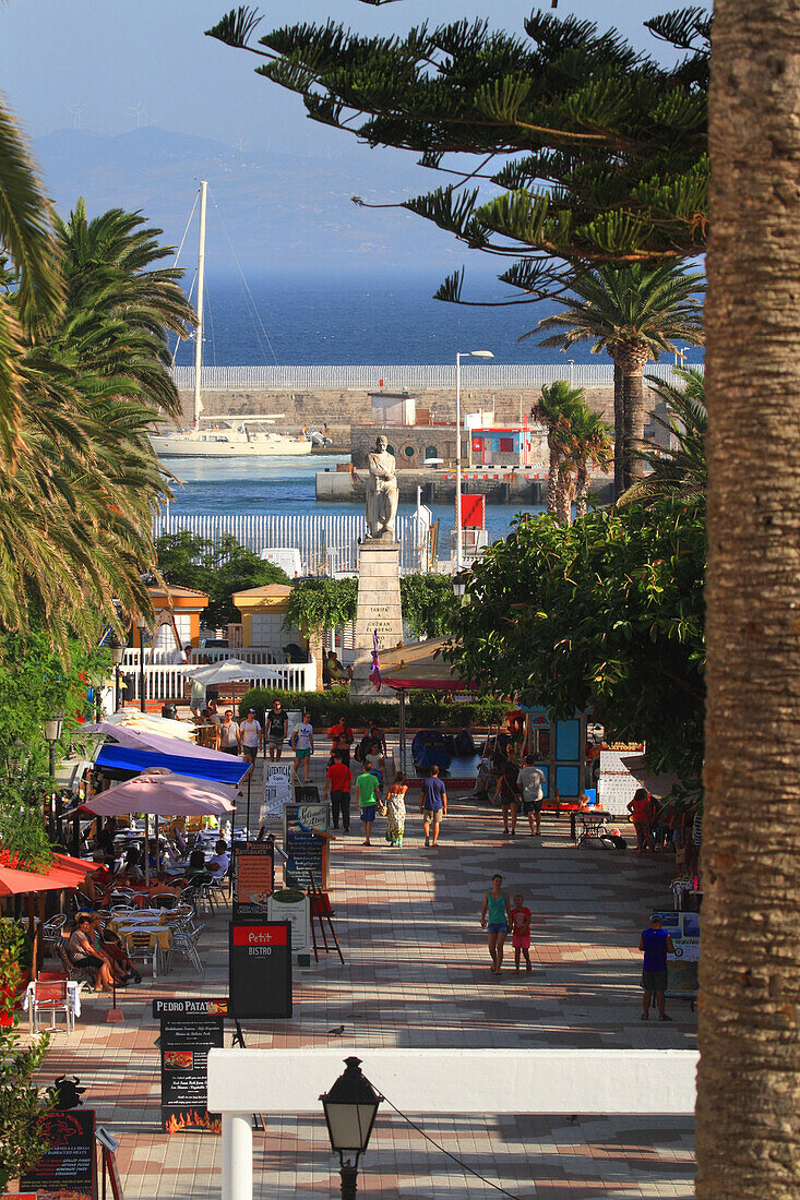 Spain, Andalusia, Tarifa, Paseo de la Alameda