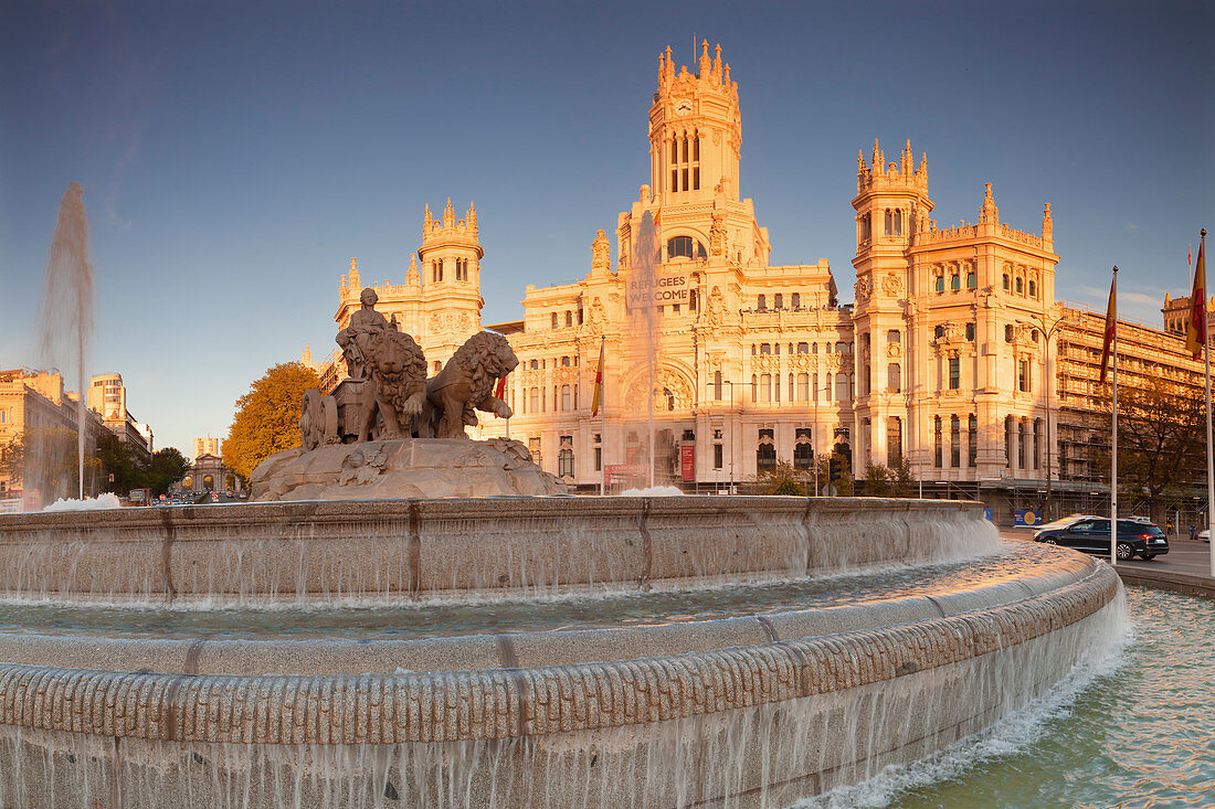 Cibeles Fountain ,Fuente de la Cibeles, Architect Ventura Rodriguez, Palacio de Comunicaciones, Plaza de la Cibeles, Madrid, Spain, Europe