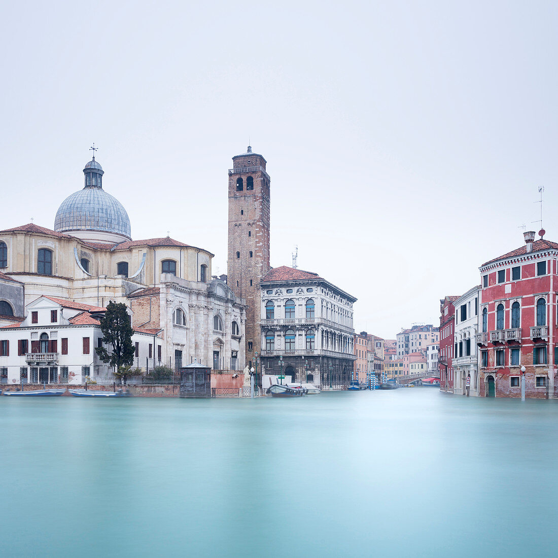 Langzeitbelichtung Bild von Gebäuden auf dem Canal Grande, Venedig, UNESCO Weltkulturerbe, Veneto, Italien, Europa